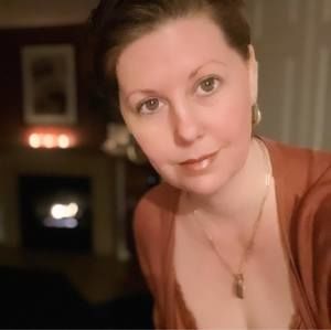 Meet your Posher, Roxanne